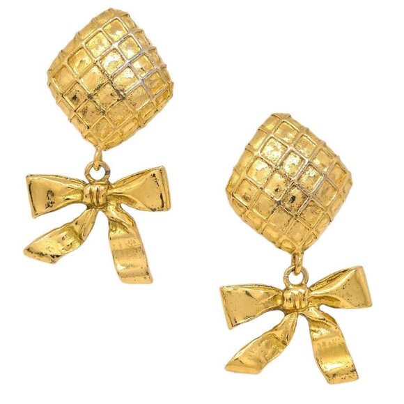Chanel Gold Bow Rhombus Earrings Clip-On 194982 - Picture 1 of 4